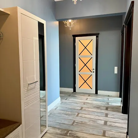 Arcadia Hills - 2 Bedroom - With Parking