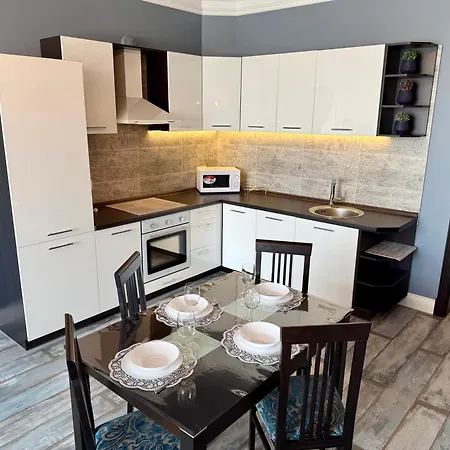Arcadia Hills - 2 Bedroom - With Parking Apartment Odessa