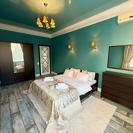 Arcadia Hills - 2 Bedroom - With Parking Apartment *