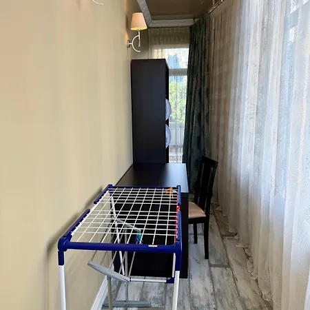 Arcadia Hills - 2 Bedroom - With Parking *